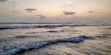 Karachi Weather Improves as Sea Breeze Reduces Heat Intensity