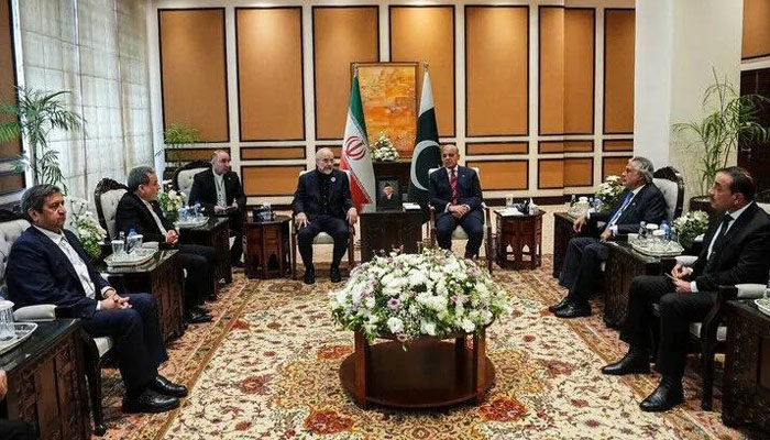 Al Arabiya Claims Iran Is Ready to Resume Talks with the US, Informs Pakistan — PakAlerts.net: Sansani Nahi, Srif Khabar — Your go-to digital hub for Breaking News, Analysis, Stories from Pakistan and around the World. Stay informed, Stay connected. Al Arabiya Claims Iran Is Ready to Resume Talks with the US, Informs Pakistan