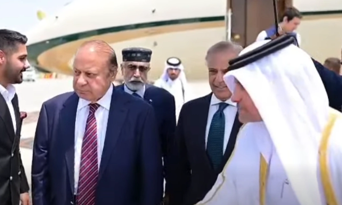  Prime Minister Shehbaz Sharif Arrives in Doha to Offer Condolences on Former Qatari Emir’s Passing