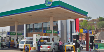 Petrol pump owners say they are unaware of mechanism for Rs100 fuel subsidy