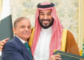 Pakistan Stands with Saudi Arabia to Protect Its Sovereignty and Islam’s Holy Sites: Shehbaz Sharif — PakAlerts.net: Sansani Nahi, Srif Khabar — Your go-to digital hub for Breaking News, Analysis, Stories from Pakistan and around the World. Stay informed, Stay connected. Pakistan Stands with Saudi Arabia to Protect Its Sovereignty and Islam’s Holy Sites: Shehbaz Sharif
