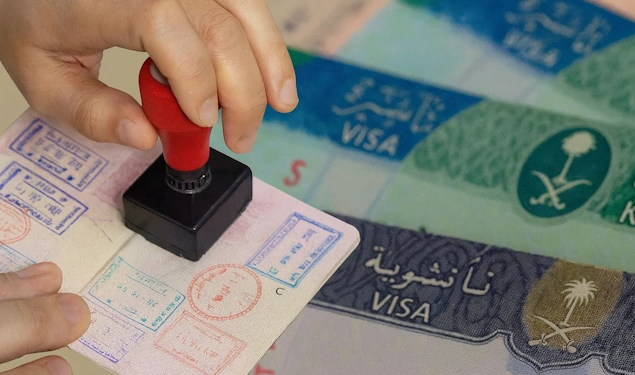 FIA Stops Three Passengers in Karachi Over Alleged Australia Migration Attempt Using Umrah Visas