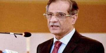چیف جسٹس کا  آئندہ ماہ سے آبادی پر کنٹرول کے لیے مہم شروع کرنے کا اعلان