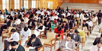 اب آپ 21 سال کی عمر میں بھی سی ایس ایس کا امتحان دے سکتے ہیں