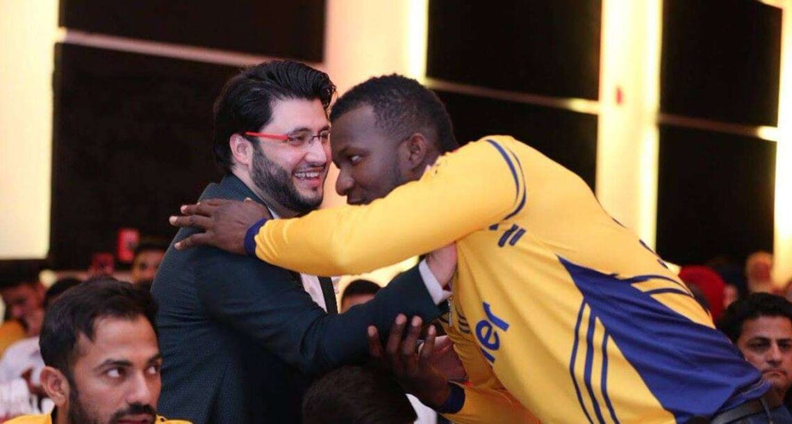 پی ایس ایل 4 میں ڈیرن سمی کو ہی پشاور زلمی کا کپتان برقرار رکھا ہے. چیئرمین جاوید آفریدی