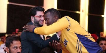 پی ایس ایل 4 میں ڈیرن سمی کو ہی پشاور زلمی کا کپتان برقرار رکھا ہے. چیئرمین جاوید آفریدی