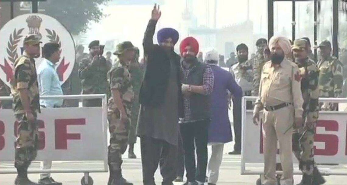 معروف سابق بھارتی کرکٹرنوجوت سنگھ سدھو پاکستان پہنچ گئے