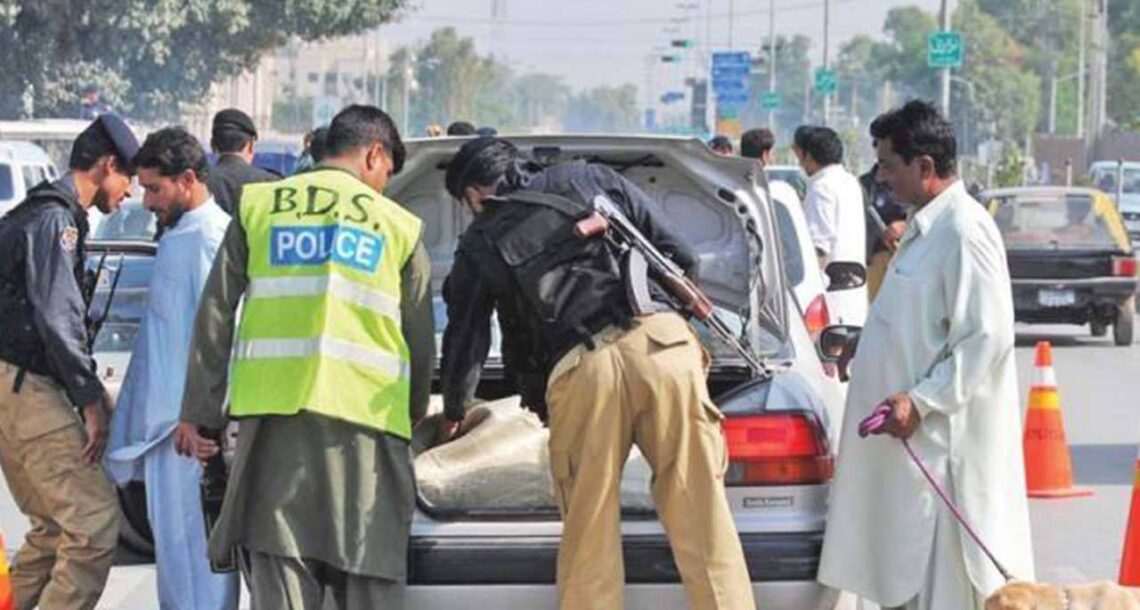 واردات کے دوران اسلحہ استعمال کرنے والے اسٹریٹ کرمنلز پر اب دہشت گردی کی دفعات لگیں گی