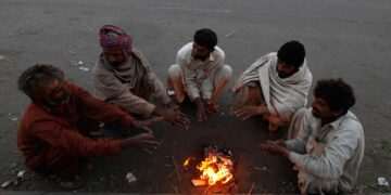 شہر قائد میں سائیبرین ہواؤں کے باعث سردی میں اضافہ، مزید دو روز ہوائیں چلیں گی