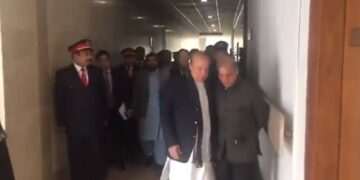 نواز شریف اور شہباز شریف کے درمیان پارلیمنٹ ہاؤس میں ملاقات