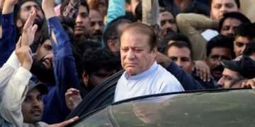 نواز شریف کو العزیزیہ ریفرنس میں سات سال قید اور جرمانے کی سزا