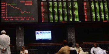 پاکستان اسٹاک مارکیٹ کاروبار کے آغاز پر ہی شدید مندی کا شکار