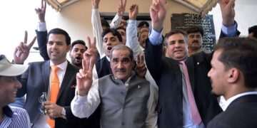 آشیانہ، پیراگون سوسائٹی کیس: خواجہ برادران کی ضمانت مسترد، نیب نے حراست میں لے لیا