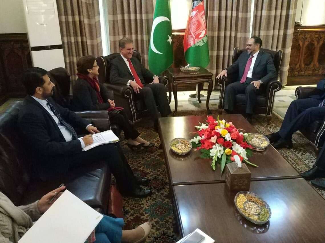 وزیر خارجہ تین روزہ چار ملکی دورے پر کابل پہنچ گئے