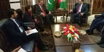 وزیر خارجہ تین روزہ چار ملکی دورے پر کابل پہنچ گئے