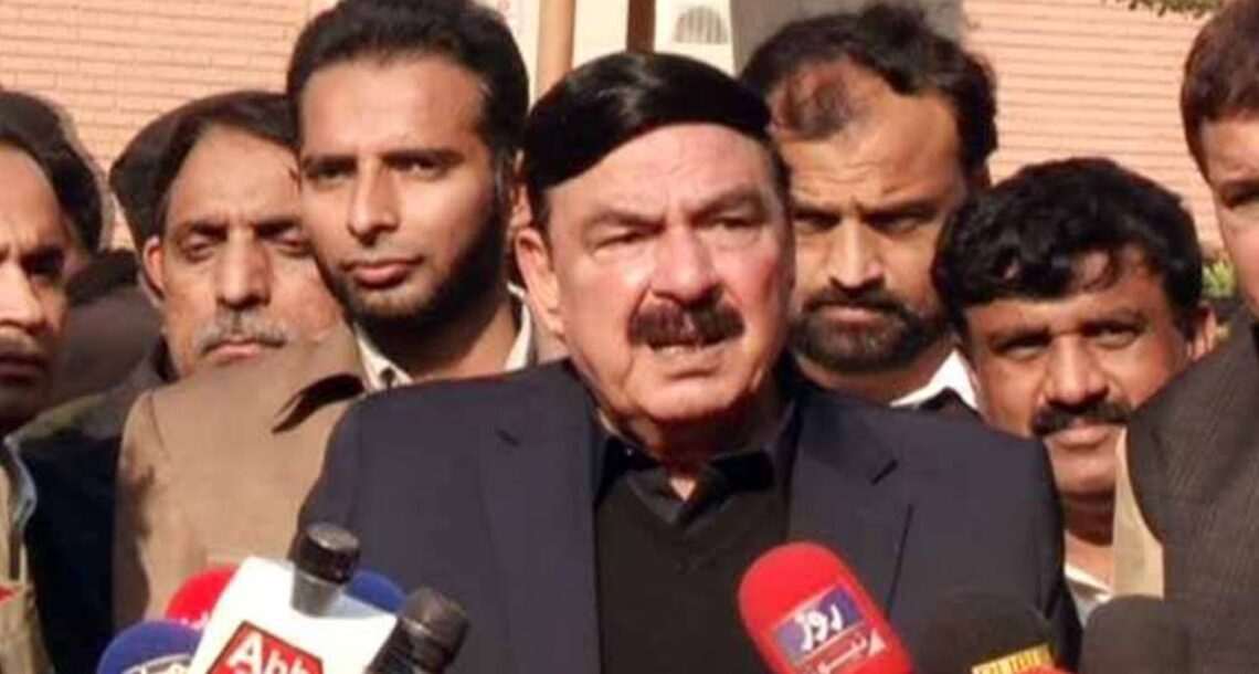 کیمرہ مین پر تشدد کا مقدمہ نواز شریف پر درج ہونا چاہیے۔ وزیر ریلوے — پاک الرٹس: سنسنی نہیں، صرف خبر - PakAlerts.net — قابل اعتماد ڈیجیٹل نیوز پلیٹ فارم عالمی امور، تازہ ترین خبریں, سیاست, ٹیکنالوجی، کھیل، معیشت، تفریح، صحت، تعلیم، اور بہت کچھ ایک جگہ پر۔ کیمرہ مین پر تشدد کا مقدمہ نواز شریف پر درج ہونا چاہیے۔ وزیر ریلوے