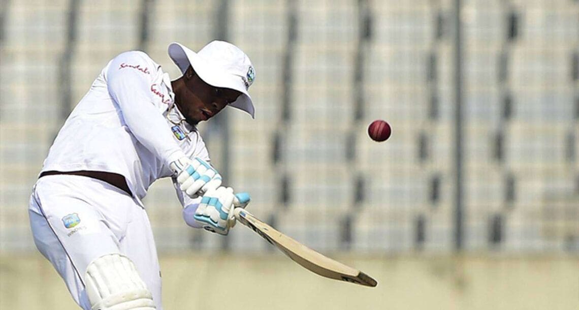 شمرون ہٹمائر ٹیسٹ اننگز میں زیادہ چھکوں کا ہم وطن بلے باز کرس گیل کا ریکارڈ برابر کردیا