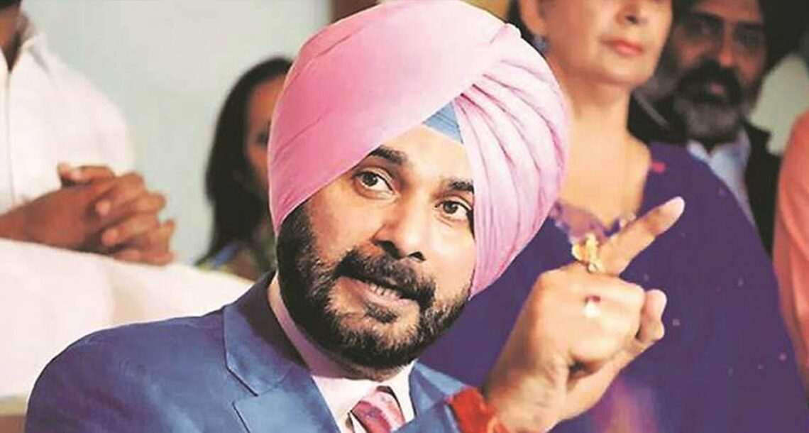 بھارت میں انتہا پسند ہندو جماعت کی طرف سے نوجوت سنگھ سدھو کے سر کی قیمت مقرر