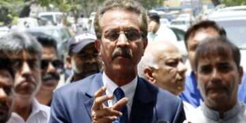 مجھے مسلسل دھمکی آمیز کالزآرہی ہیں لیکن میں کسی سے نہیں ڈرتا. میئر کراچی