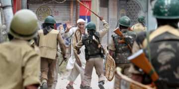 مقبوضہ وادی میں قابض فوج کی فائرنگ، 4 کشمیری نوجوان شہید