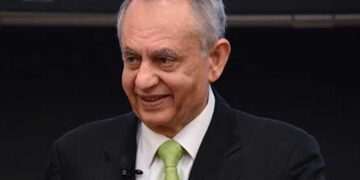 وزیراعظم کے مشیرعبدالرزاق داؤد کی کمپنی نے مہمند ڈیم ٹھیکے کیلئے بولی جیت لی