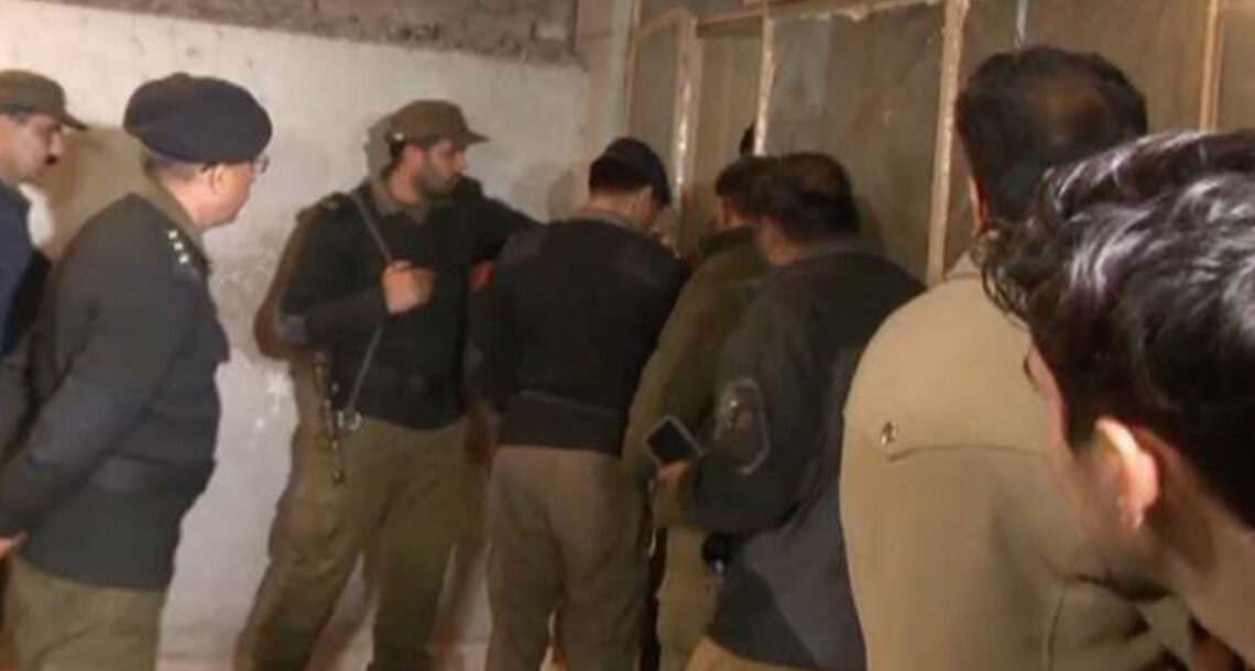 لاہور میں دوستوں کے ہاتھوں 24 سالہ نوجوان اور کمسن ملازم کا قتل