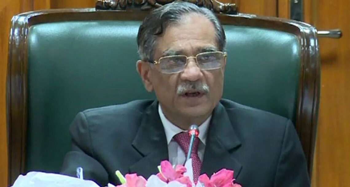 بڑھتی ہوئی آبادی کو نہ روکا تو یہ ملک کے لئے تباہی ہوگی: چیف جسٹس