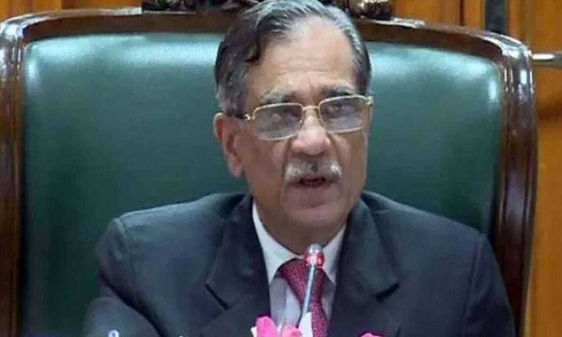 کیا نیب کے علاوہ سارا پاکستان چور ہے؟ چیف جسٹس چیئرمین نیب پر برہم