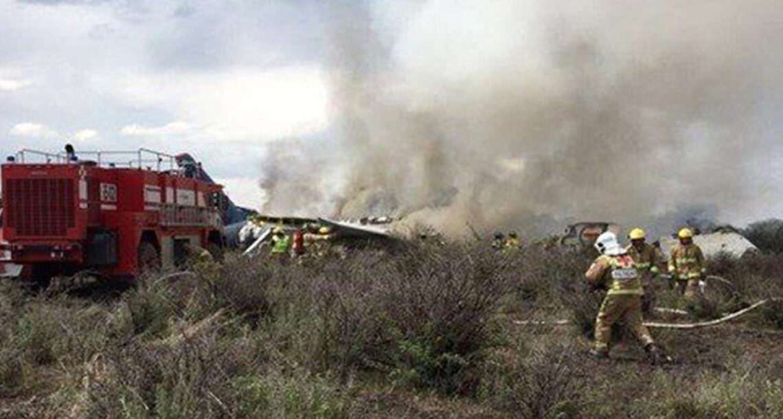 ایران کے دارلحکومت تہران کے قریب بوئنگ طیارہ 707 گر کرتباہ ہوگیا،10 افراد ہلاک ہوگئے