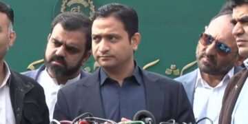 خرم شیر زمان نے آصف علی زرداری کے خلاف نااہلی کی درخواست واپس لے لی