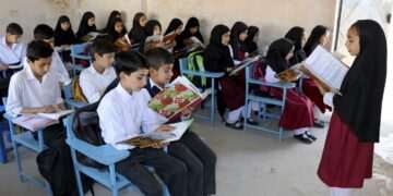 سندھ میں تعلیمی اداروں کے اوقات تبدیل، سرکاری تعطیلات بھی ختم