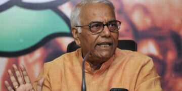 مقبوضہ کشمیر پر بھارت کا کنٹرول ختم ہوچکا ہے. سابق بھارتی وزیر خزانہ یشونت سنہا