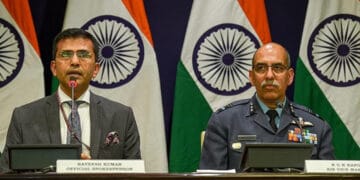 بھارتی وزارت خارجہ کا اپنے ونگ کمانڈر کے لوٹ کر نہ آنے کی تصدیق