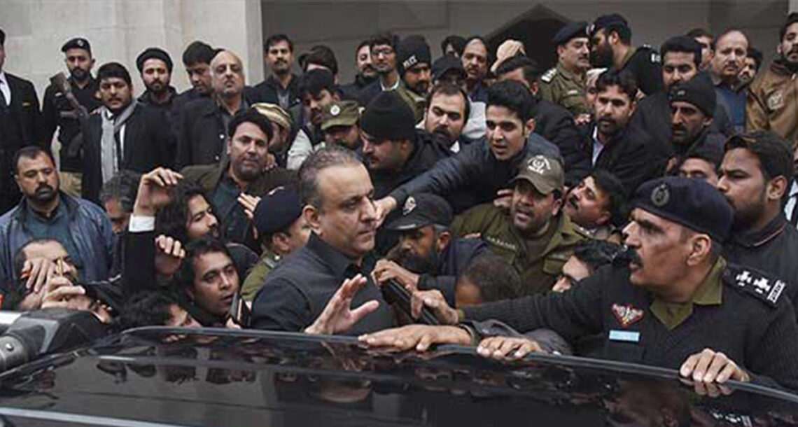 آف شور کمپنی اسکینڈل: نیب نے پی ٹی آئی رہنما علیم خان کو حراست میں لے لیا