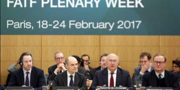 ایف اے ٹی ایف کا اجلاس آج سے شروع، پاکستان کا نام گرے لسٹ سے نکالنے کا جائزہ لیا جائے گا