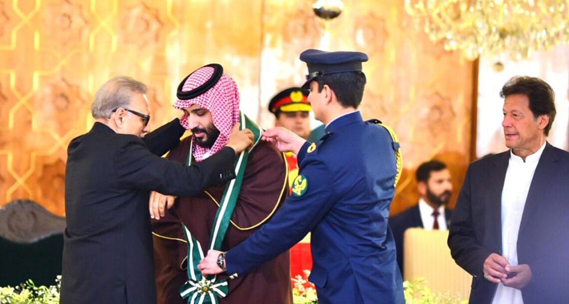 سعودی ولی عہد کو ملک کے اعلی ترین سول اعزاز سے نوازا گیا