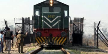 سمجھوتہ ایکسپریس، اور دوستی بس سروس معطل۔