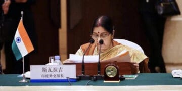 پاکستان کا سرپرائز ملنے کے بعد بھارتی وزیر خارجہ مزید کشیدگی نہیں چاہتیں