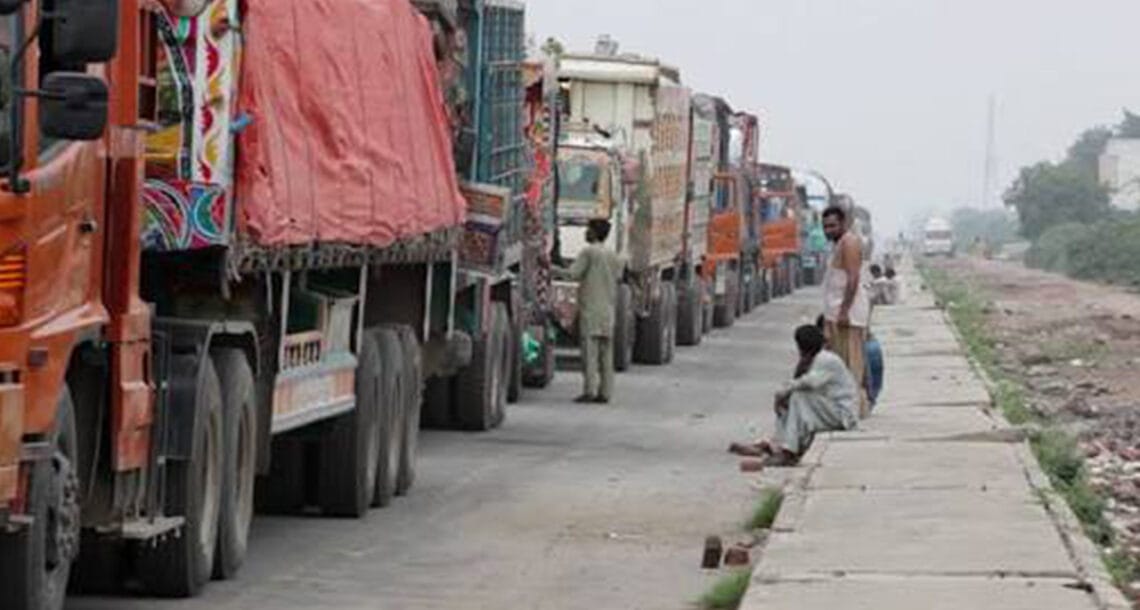 پاک بھارت کشیدگی: واہگہ بارڈر سے دونوں ممالک کے درمیان ہونے والی تجارت بھی معطل
