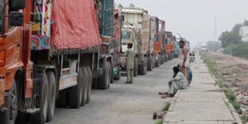 پاک بھارت کشیدگی: واہگہ بارڈر سے دونوں ممالک کے درمیان ہونے والی تجارت بھی معطل
