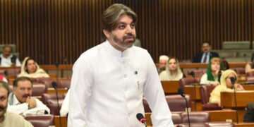 حج کے 70 فیصد اخراجات سعودی عرب میں آتے ہیں جن پر ہمارا کنٹرول نہیں۔  وزیر مملکت  علی محمد خان