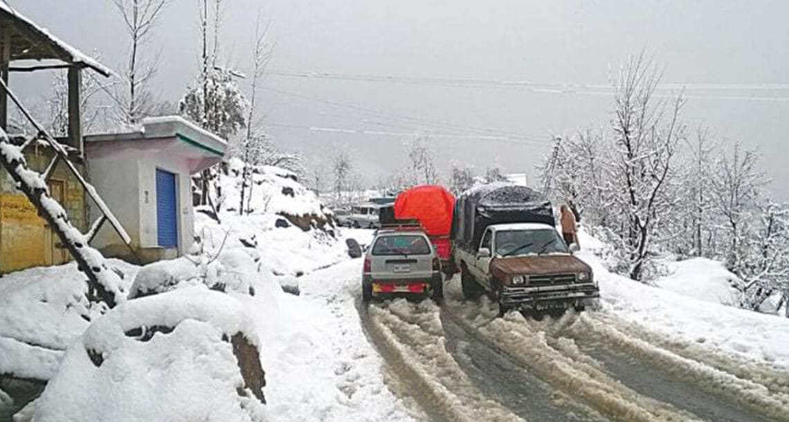 بلوچستان کے 20 سے زائد اضلاع میں بارش اور پہاڑوں پر برفباری کا امکان