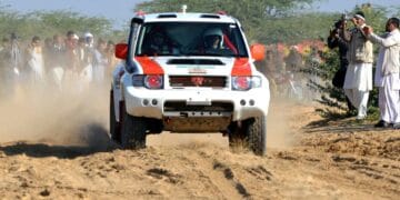 14 ویں چولستان جیپ ریلی کے پہلے مرحلے کا آغاز ہوگیا