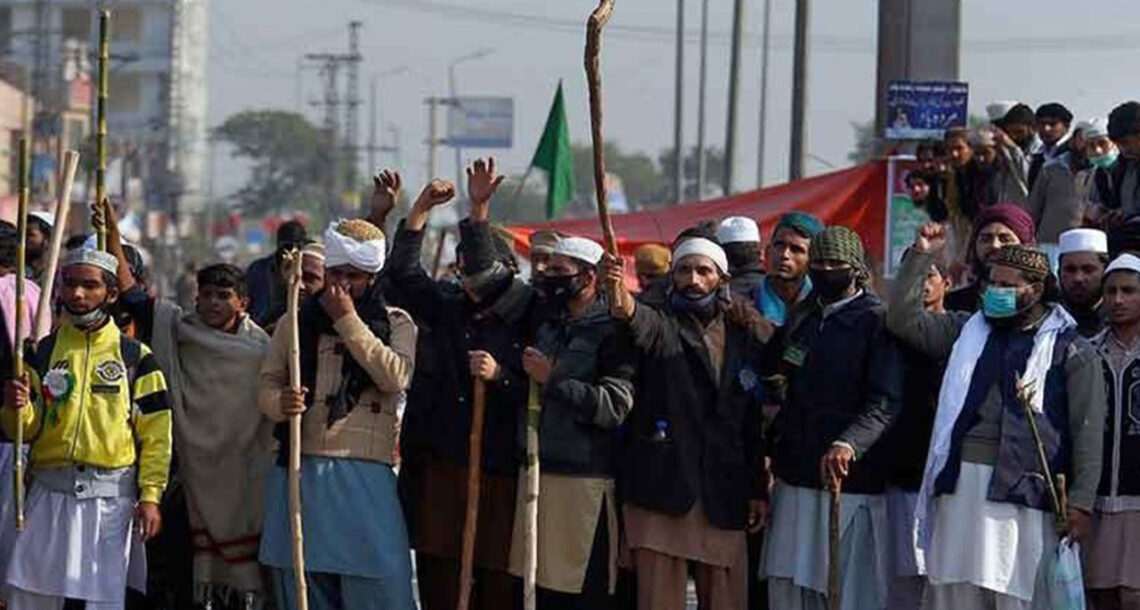 سپریم کورٹ کا فیض آباد دھرنا کیس میں ملوث لوگوں کے خلاف کاروائی کا فیصلہ