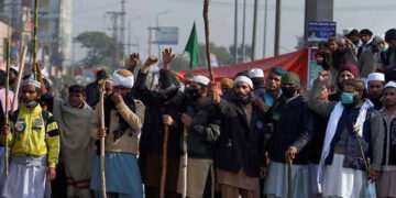 سپریم کورٹ کا فیض آباد دھرنا کیس میں ملوث لوگوں کے خلاف کاروائی کا فیصلہ