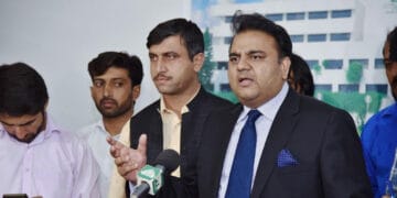 ایم ڈی پی ٹی وی کو ازخود استعفیٰ دے دینا چاہیے۔ وزیر اطلاعات