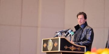 حکومت ملک میں غریب اور مستحق افراد کی مدد و معاونت کے لیے جلد پروگرام کا اعلان کرے گی. وزیر اعظم