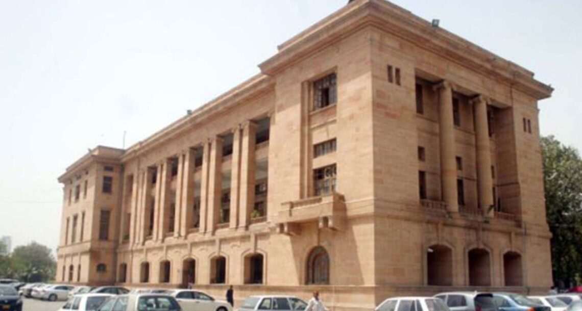 معاشرہ فیس بک اور واٹس اپ میں پھنسا ہوا ہے. اسلام آباد ہائی کورٹ