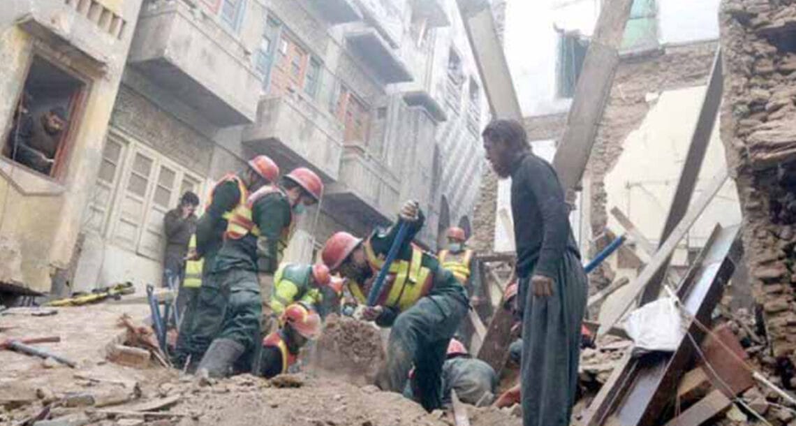 پنجاب میں چھت منہدم، 22 بچے ملبے تلے دب گئے-