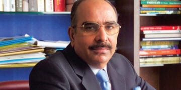 ملک ریاض کی غیر مشروط معافی قبول